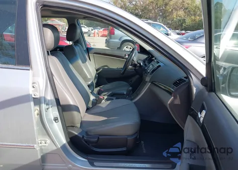 2009 Hyundai Sonata Limited z USA, uszkodzony, nr VIN 5NPEU46C39H561750